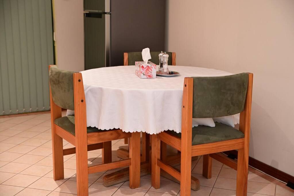 Spacious Studio In Alicesprings Queenbed+Ksairbed Alice Springs Buitenkant foto
